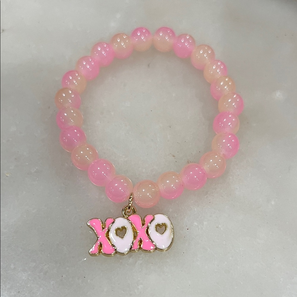 Pink and Cream Beaded Bracelet with XOXO Charm